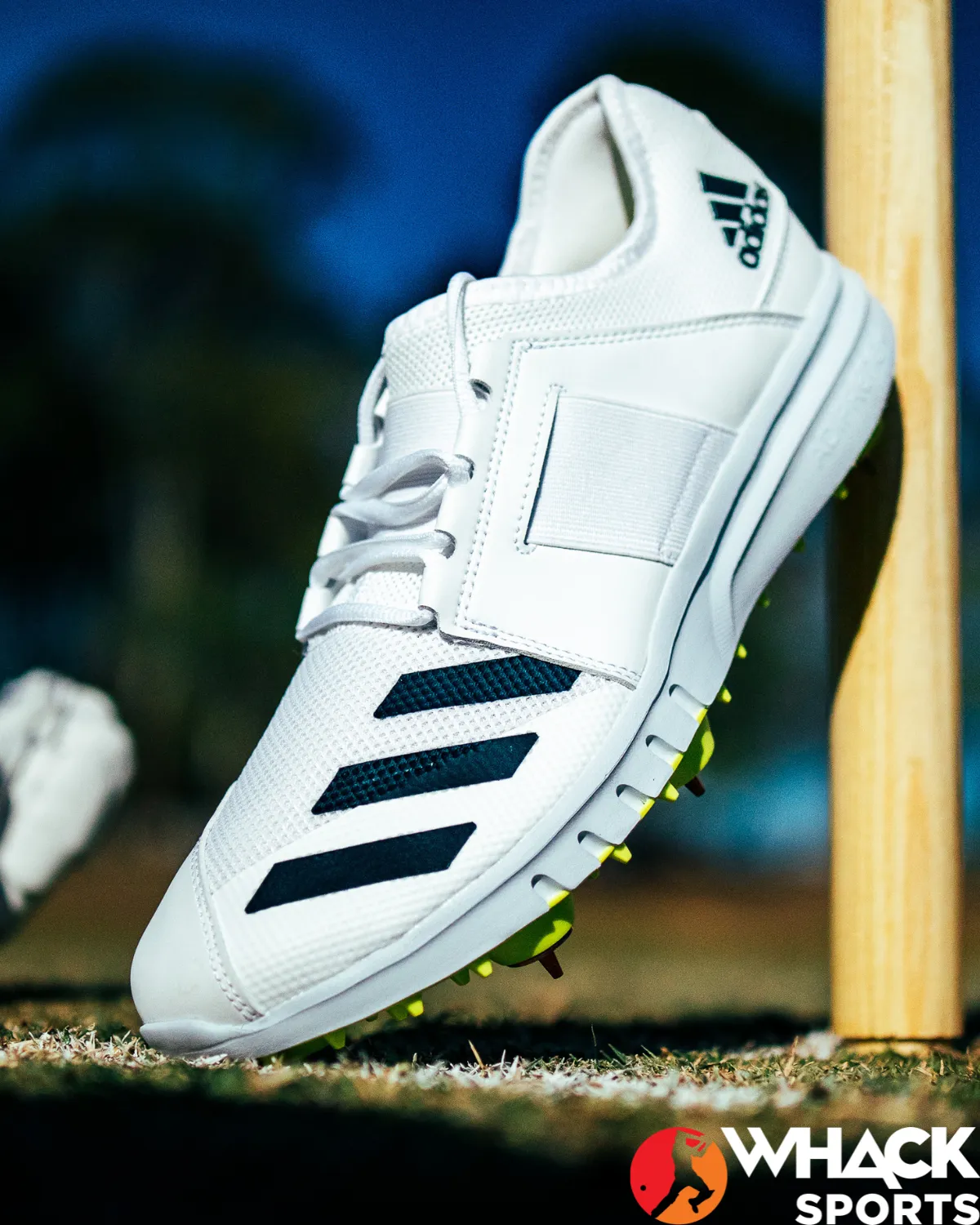 Adidas Howzat Cricket Shoes - Steel Spikes