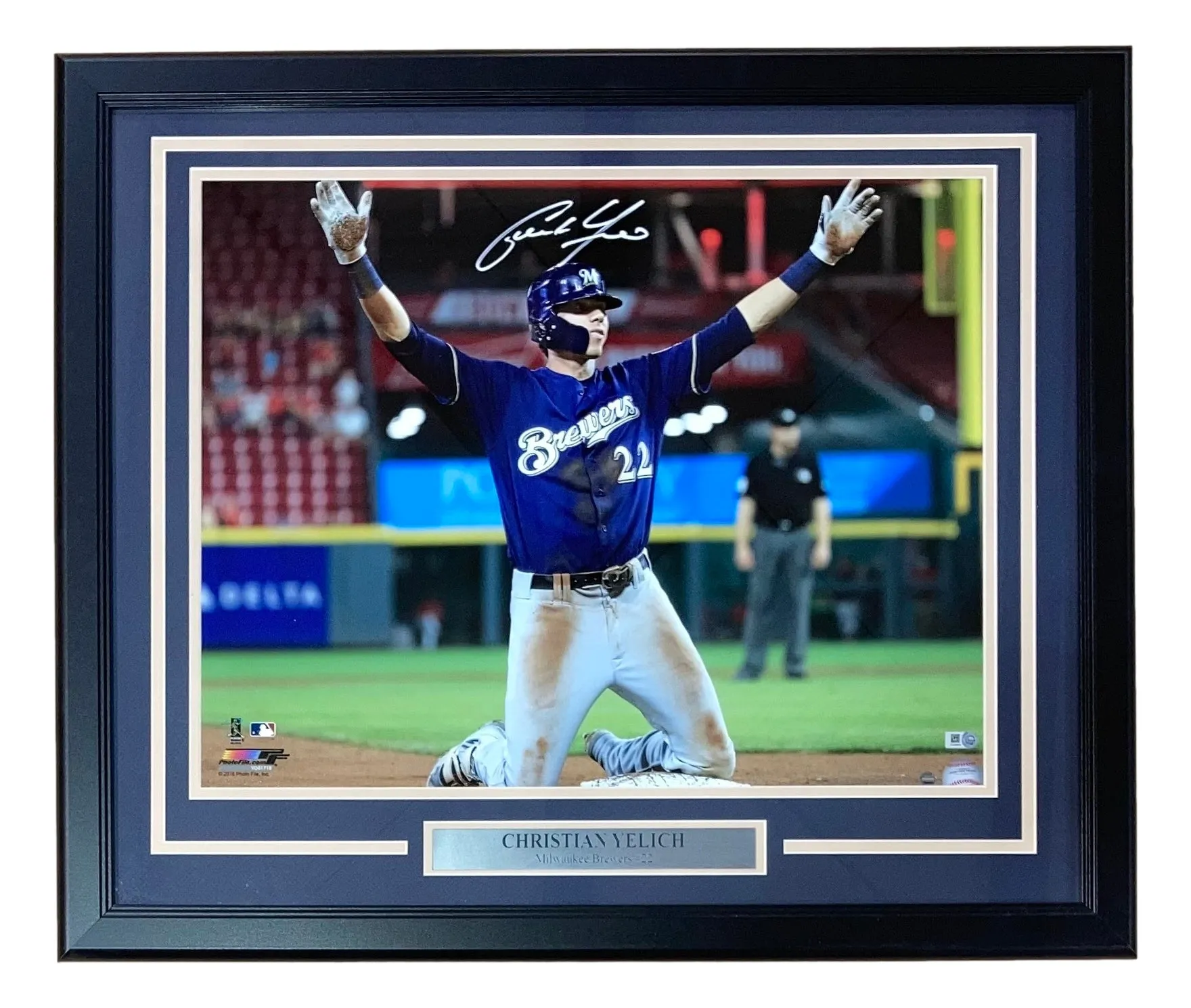 Christian Yelich Signed Framed 16x20 Milwaukee Brewers Photo Steiner MLB