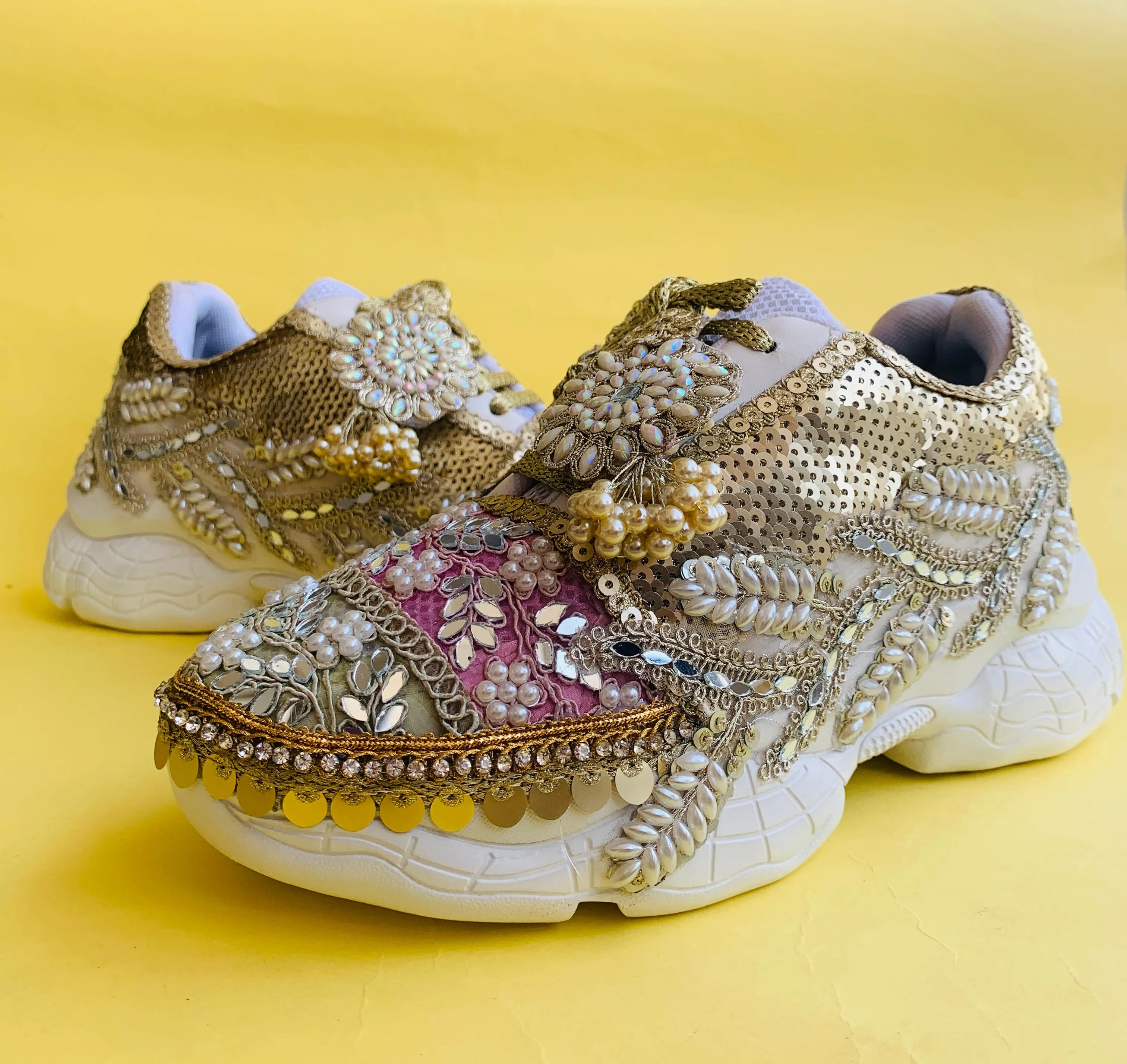 FUNKY N TRENDY hand crafted golden bridal sneakers / gold sneakers / pastel sneakers / embroidery sneakers / sneakers for bride