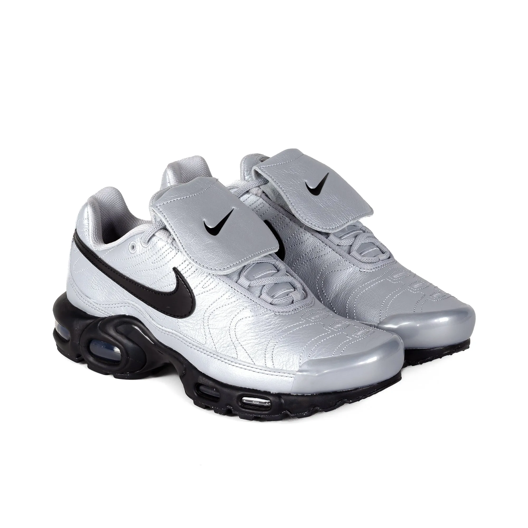 Nike Air Max Plus Wolf Grey/Black/Metallic Silver HM6850-001