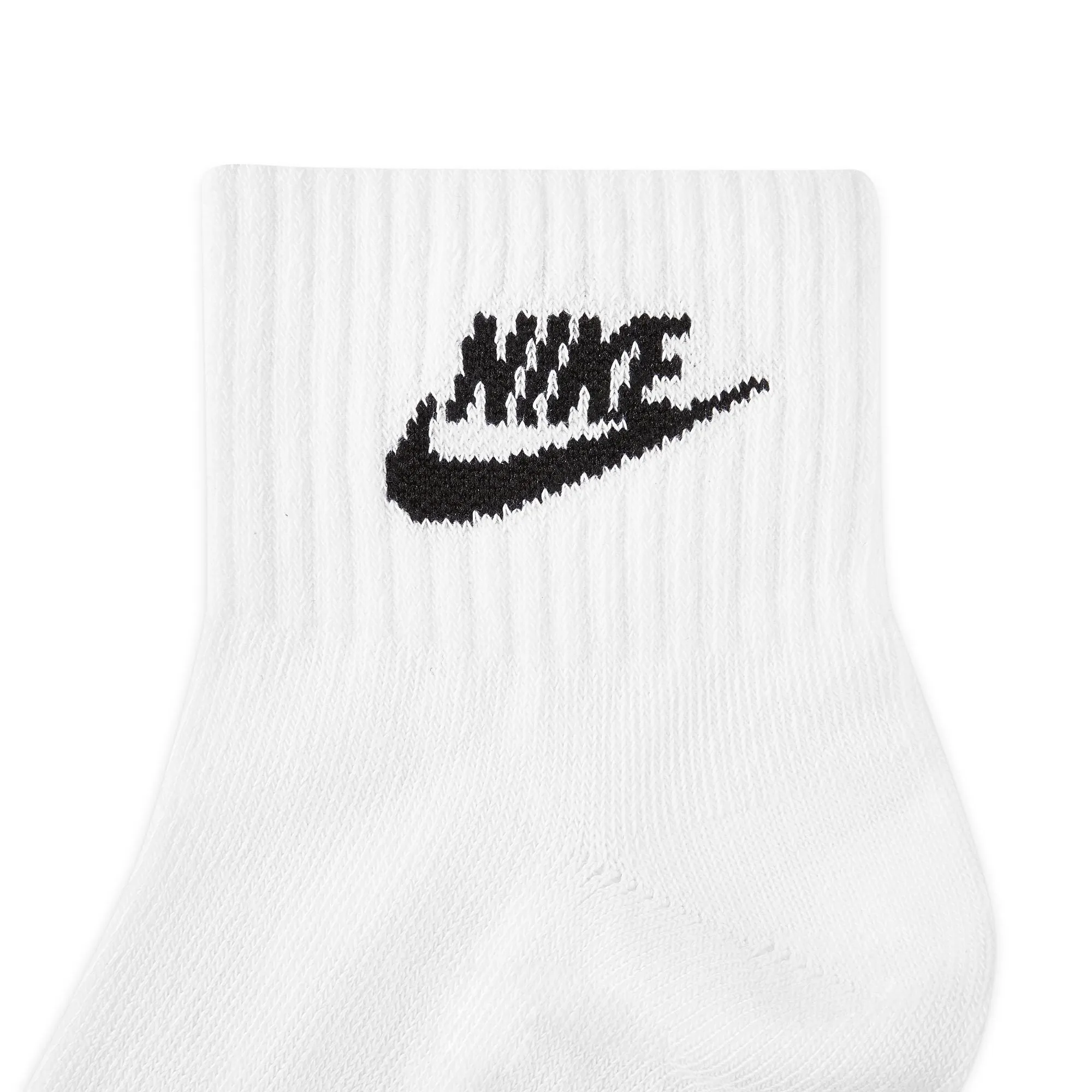 Nike Everyday Essential Socks