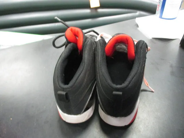 Used Shaq Basketball Shoes Size 3