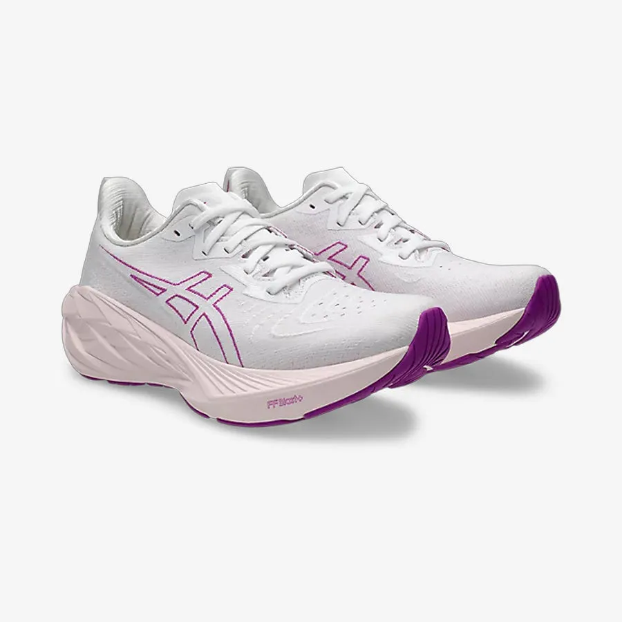 Women's Novablast 4 (White/Soothing Sea)